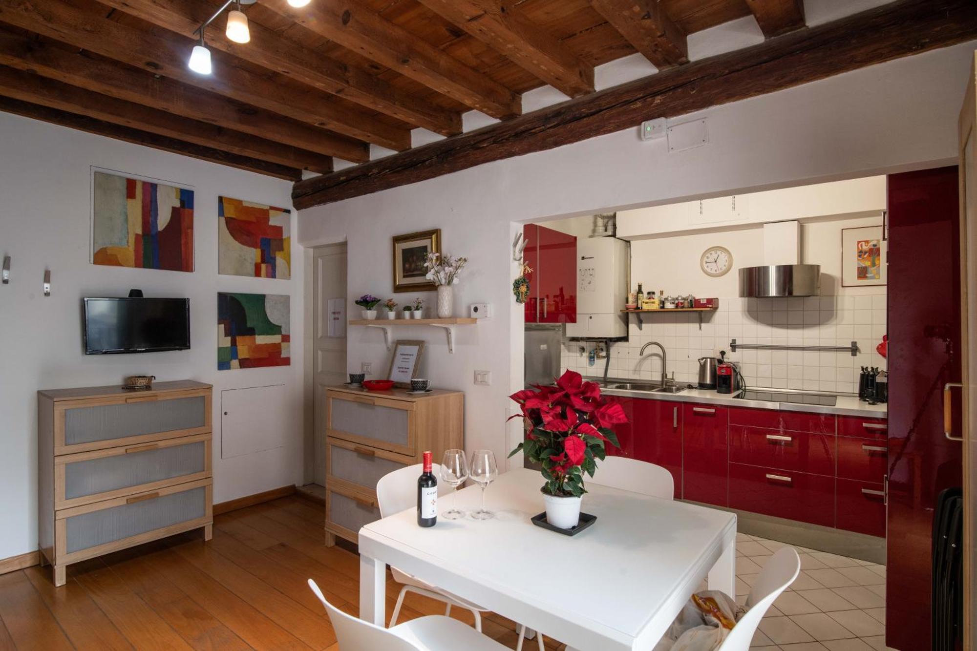 Apartment In The Heart Of